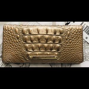 Beautiful Brahmin wallet